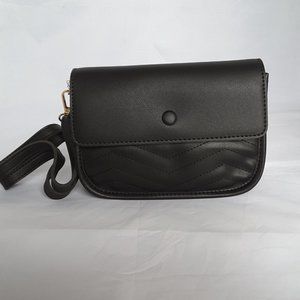 FAUX LEATHER CROSSBODY